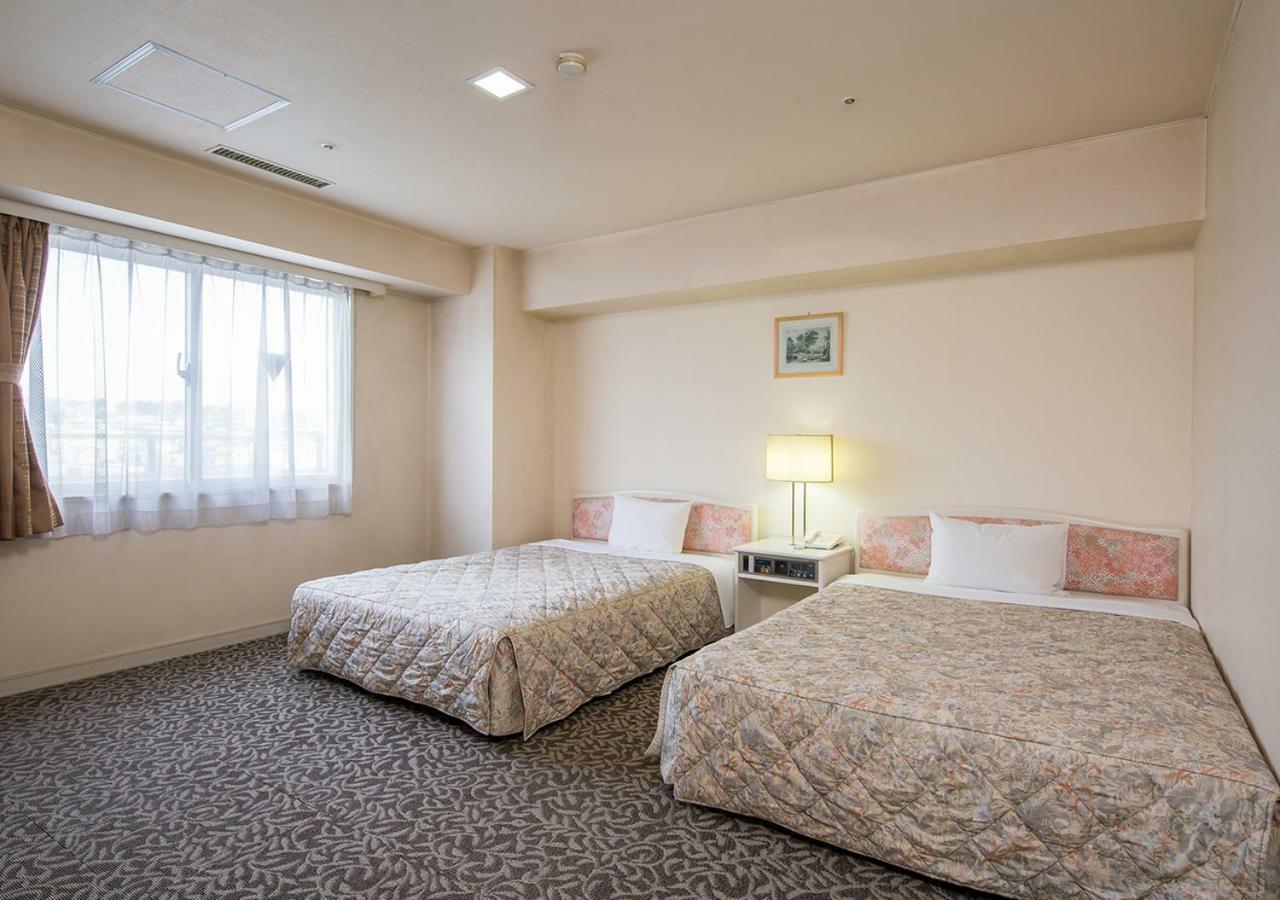 Komoro Grand Castle Hotel Bagian luar foto