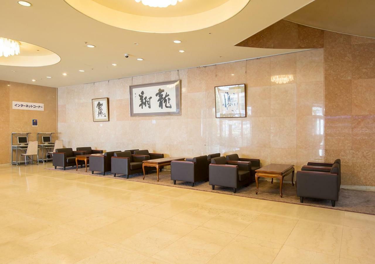 Komoro Grand Castle Hotel Bagian luar foto